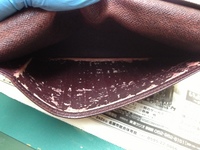 LV-wallet1.jpg